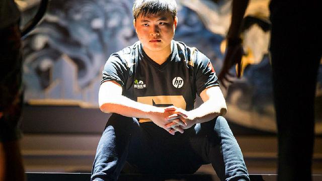 施同样引人 施同样引人